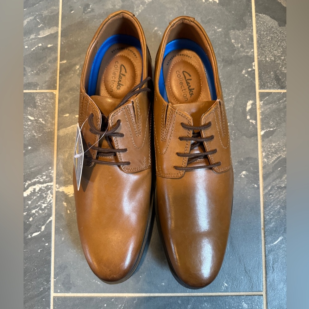 Clarks Whiddon Cap - 13 - NWT - Tan
